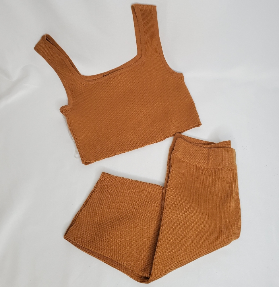 2 Piece Set - Crop Tank & Biker Shorts